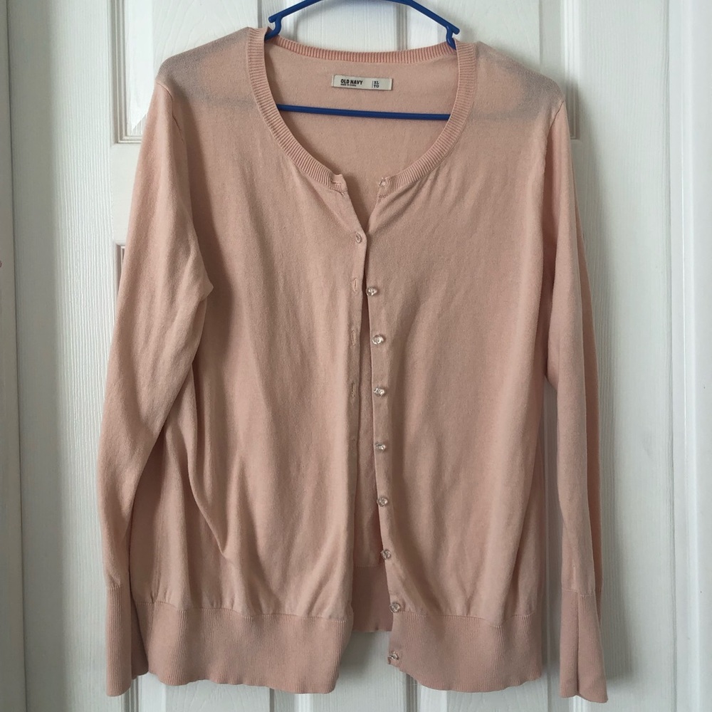 Sweater with cute buttons
